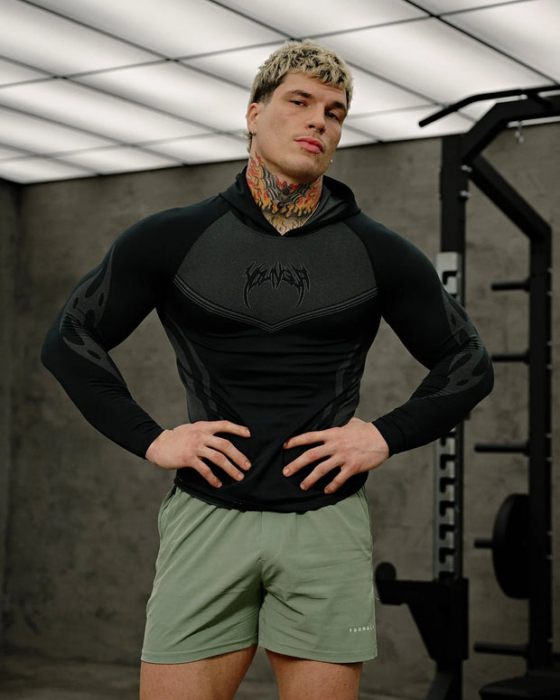 Young La doesn do gym Clothes.