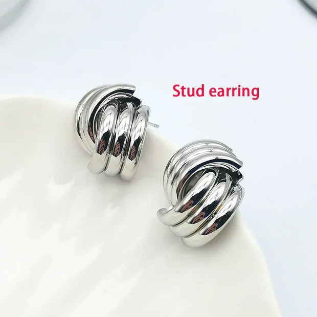 Vintage Geometric Interweaving