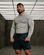 Young La doesn do gym Clothes.